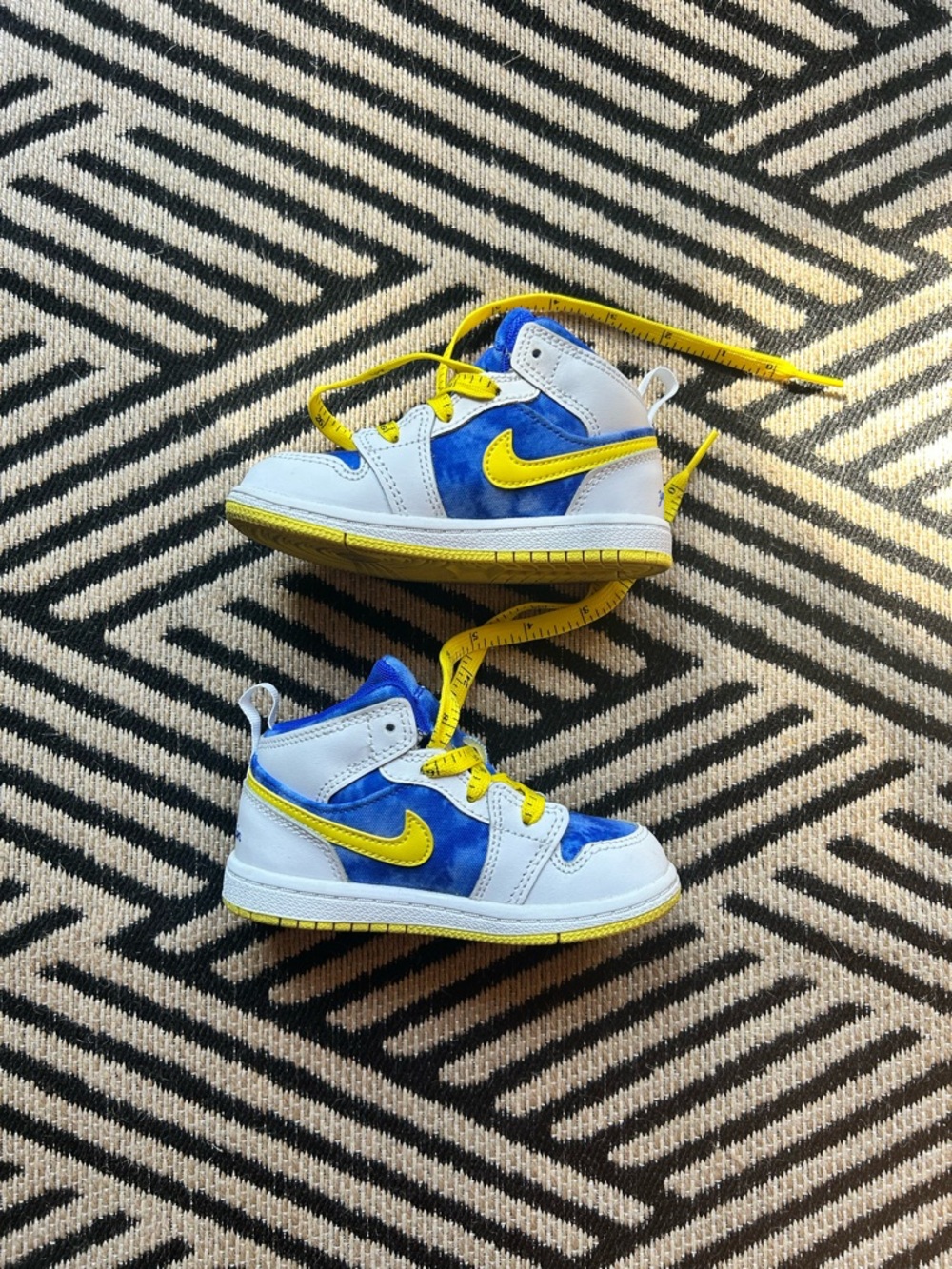 Nike Kids High-Top Sneakers - White/Blue/Yellow